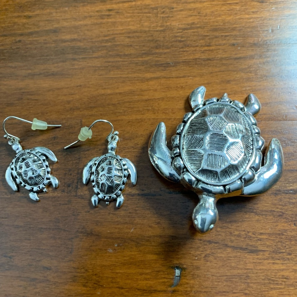 Turtle Earrings and Pendant Set